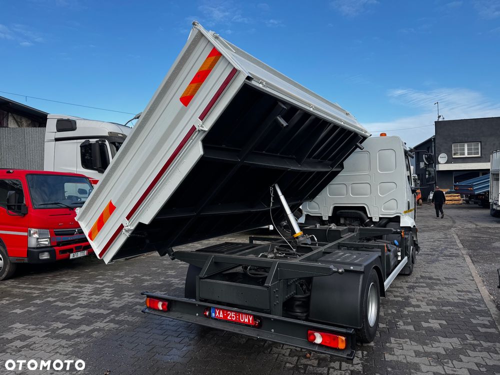 Renault MIDLUM 12-220 Wywrotka - 8