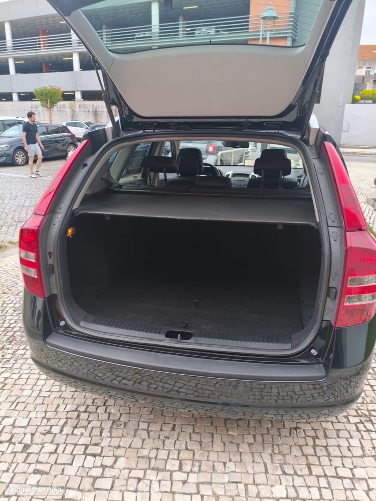 Kia Ceed SW - 8