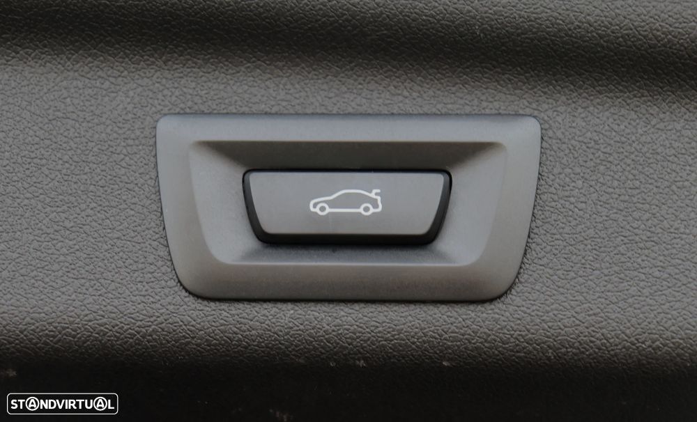 BMW 225xe Active Tourer e xDrive Pack Desportivo M - 35