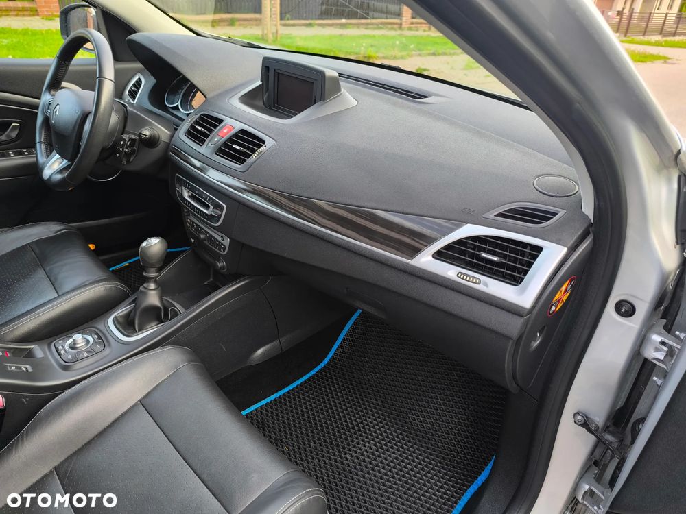 Renault Megane TCe 130 Dynamique - 25