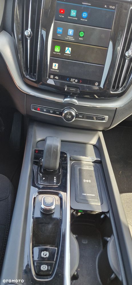 Volvo XC 60 B4 B Momentum - 17