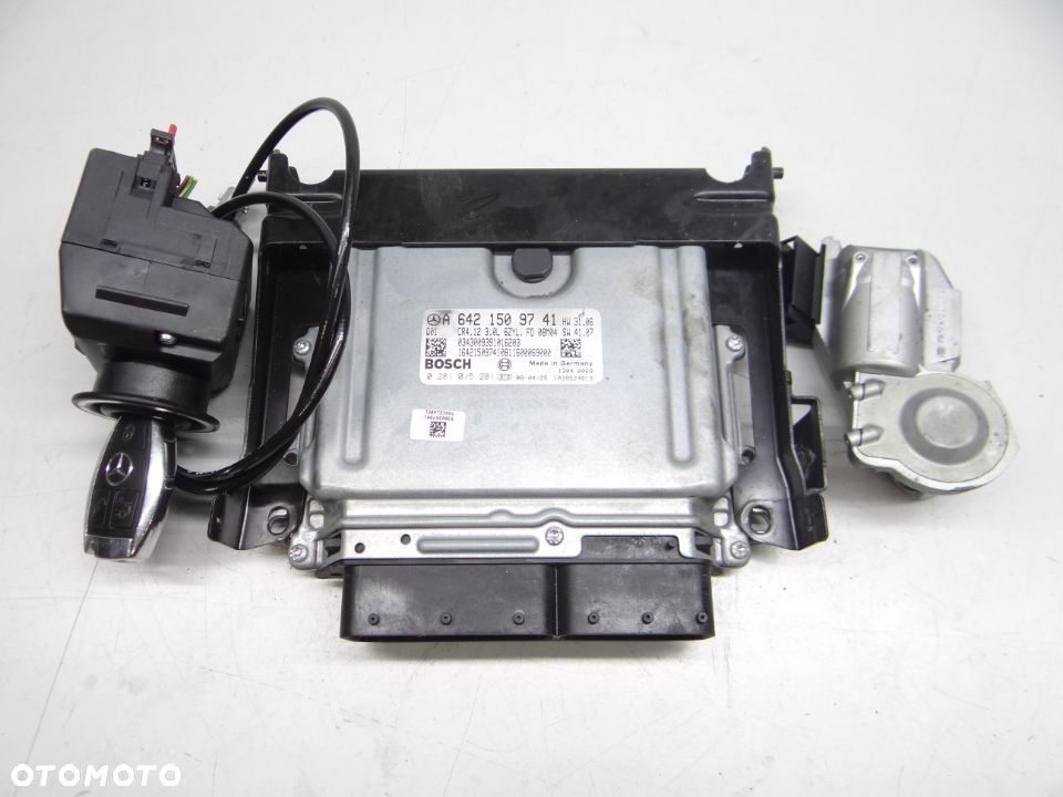 Mercedes CLS W219 3.0CDI Zestaw startowy 6421509741