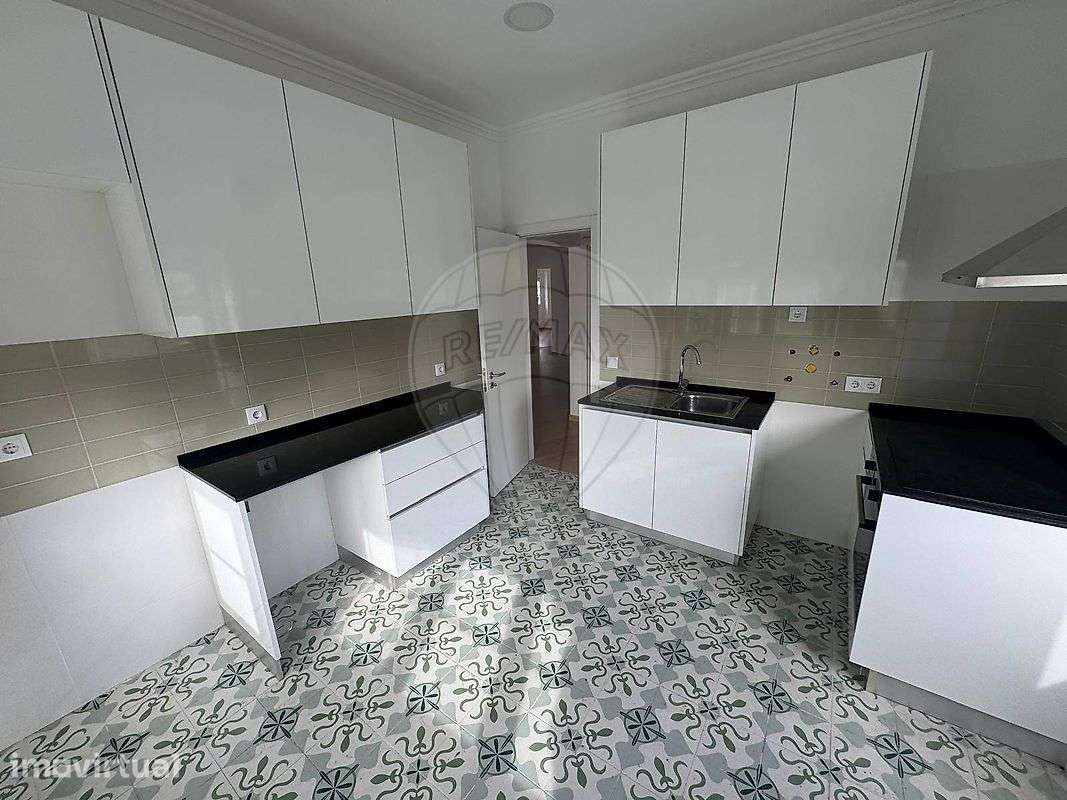 Apartamento T4 para venda - Grande imagem: 2/17