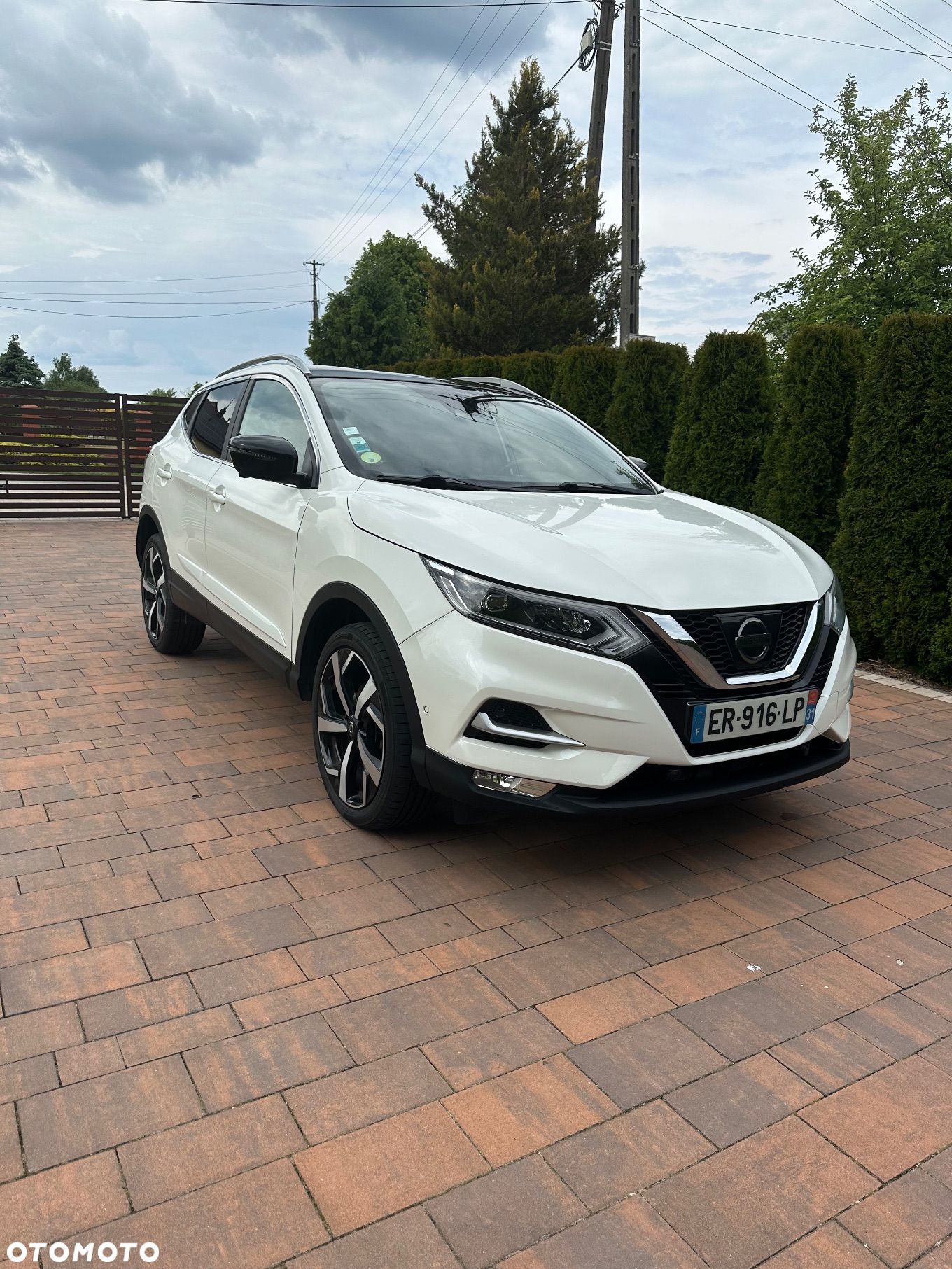 Nissan Qashqai 1.6 dCi TEKNA+ - 1