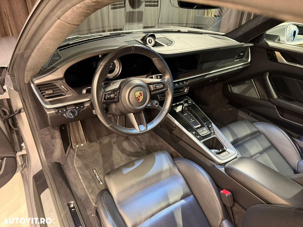 Porsche 911-TURBO-S - 16