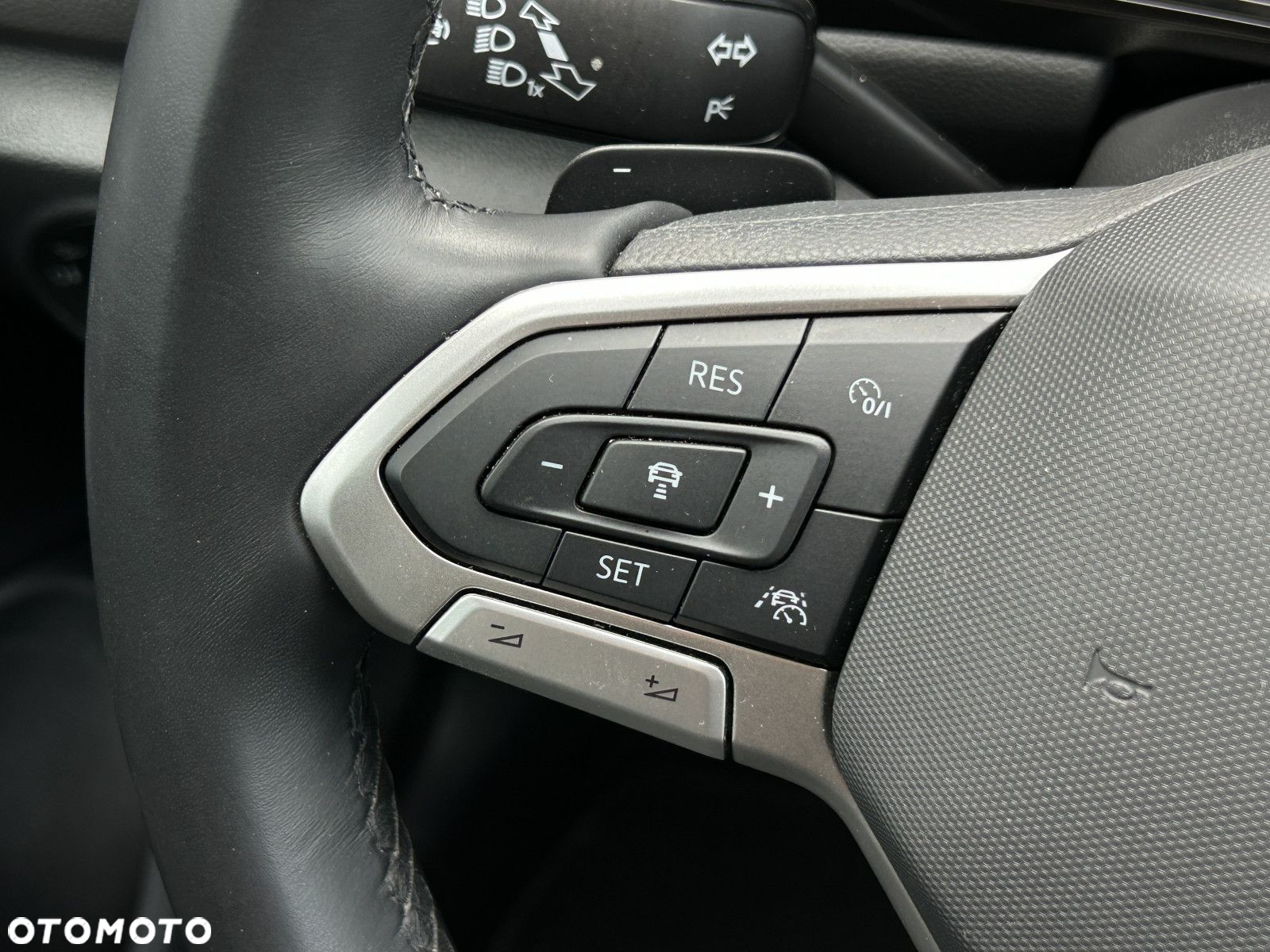 Volkswagen T-Roc 1.5 TSI Style DSG - 22