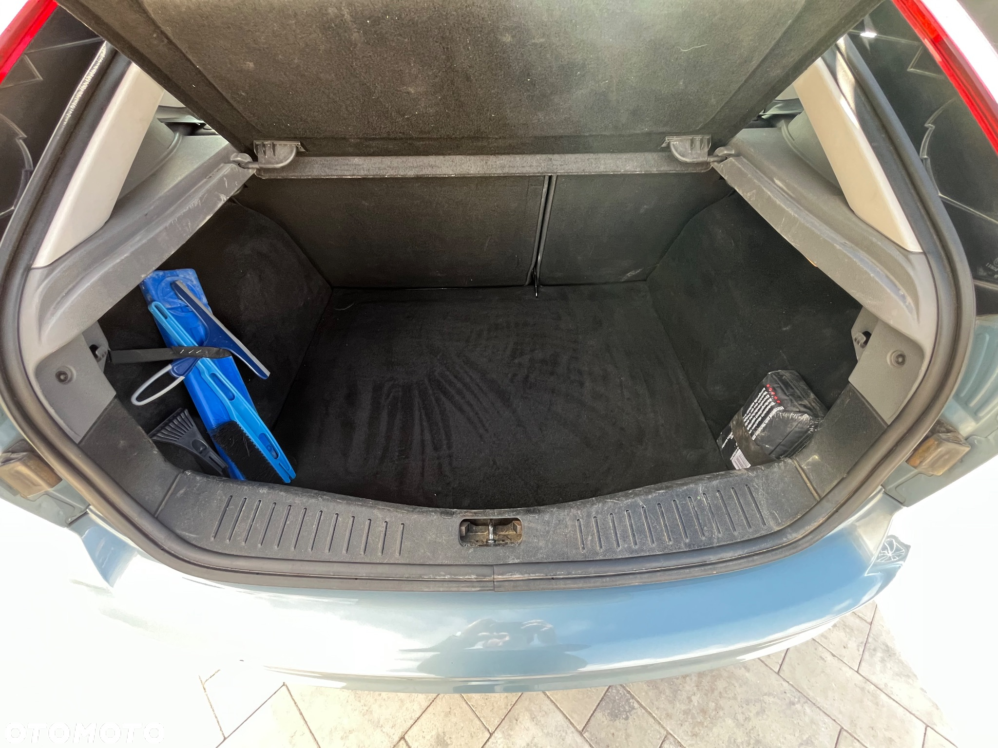 Ford Focus 1.6 16V Ambiente - 11