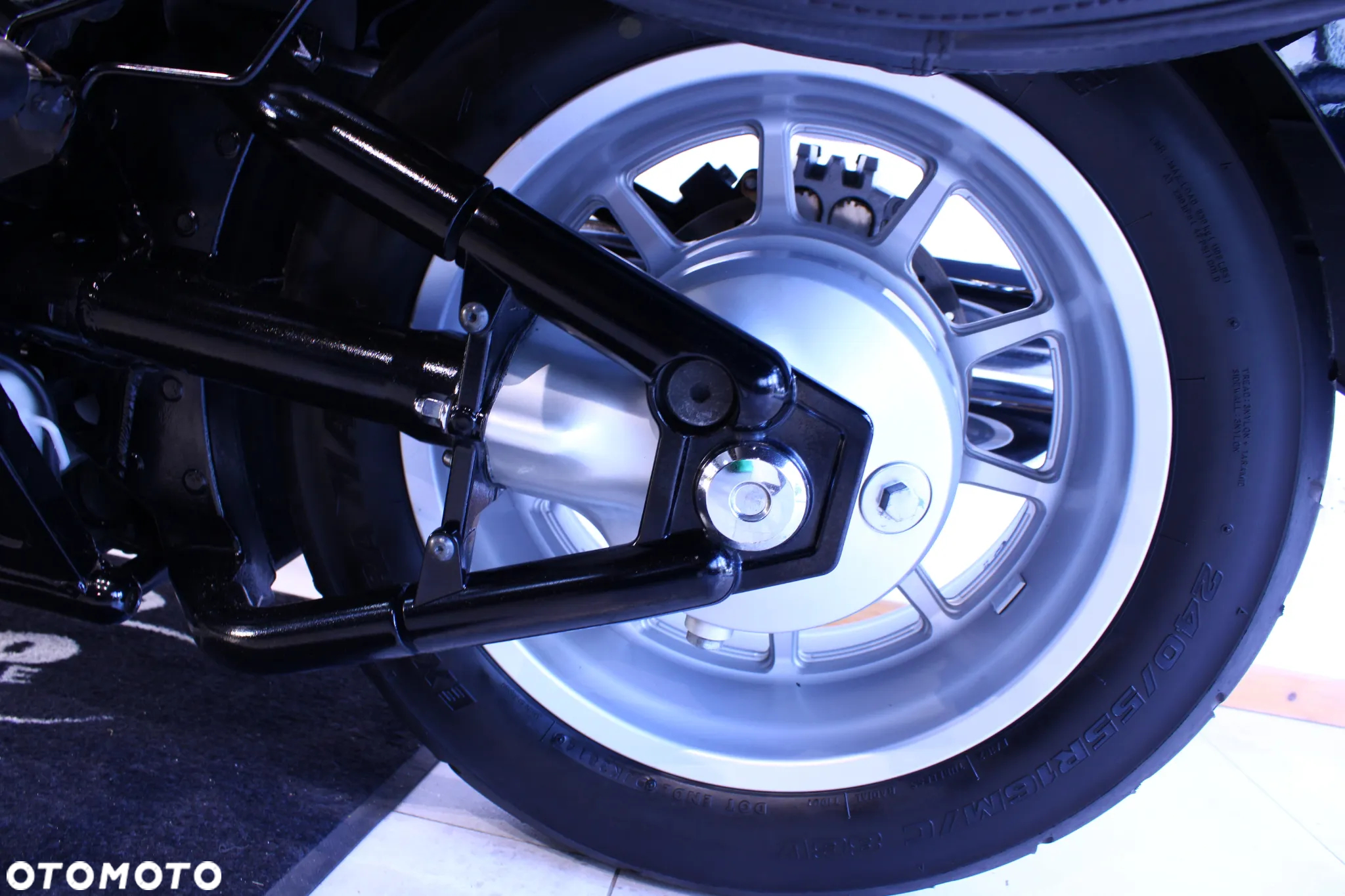 Suzuki Intruder - 31