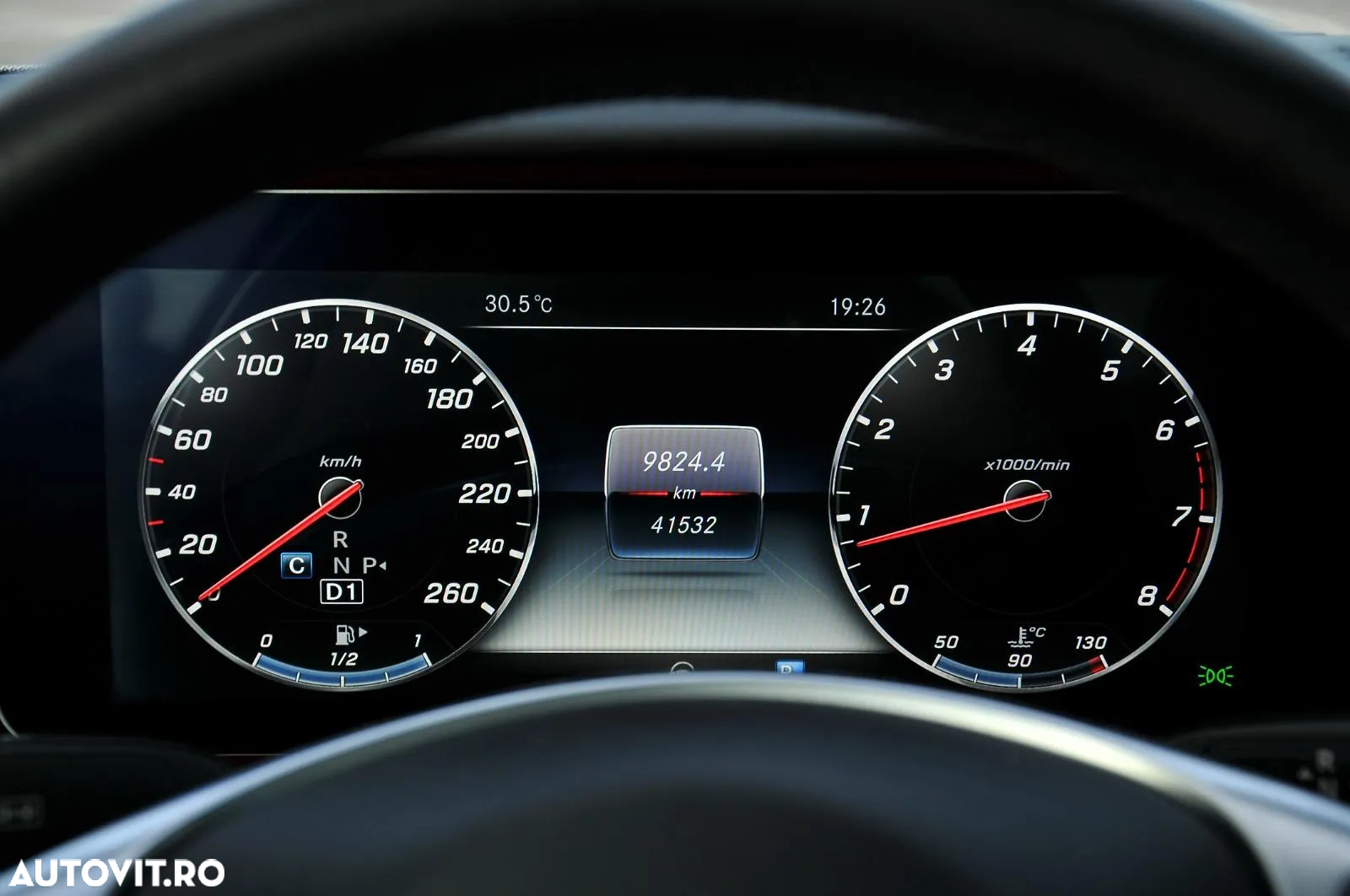 Mercedes-Benz E 400 Coupe 4MATIC Aut. - 6