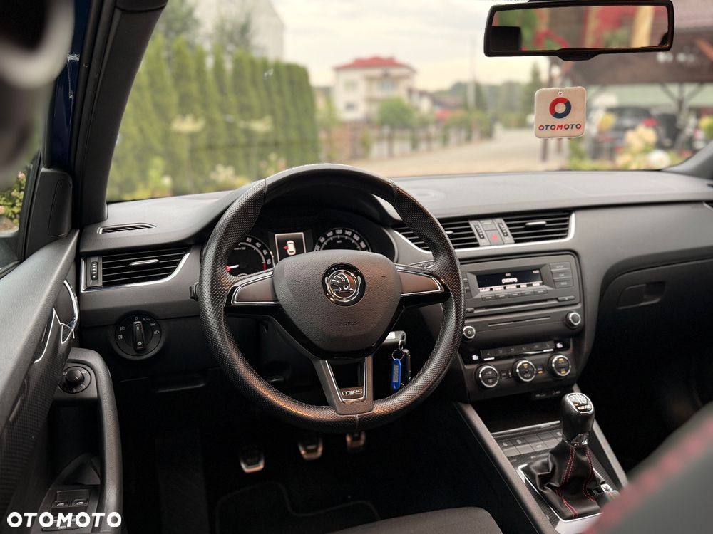 Skoda Octavia 2.0 TDI RS - 16