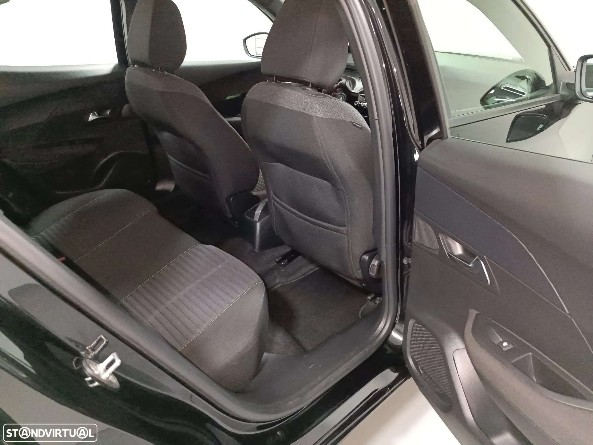 Peugeot 2008 1.2 PureTech Active Pack - 15