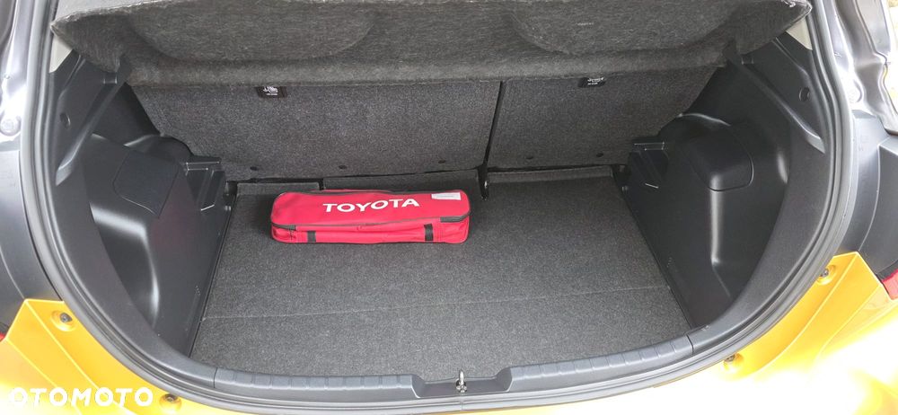 Toyota Yaris 1.5 20th Anniversary - 23