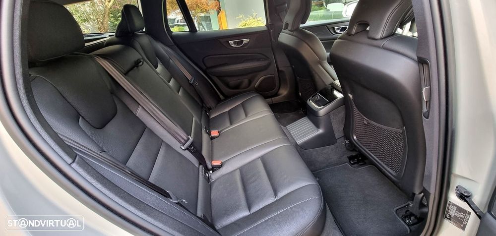 Volvo V60 2.0 T6 AWD TE Inscription - 27