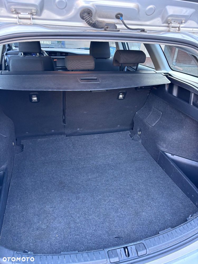 Toyota Auris 1.33 VVT-i Premium - 14