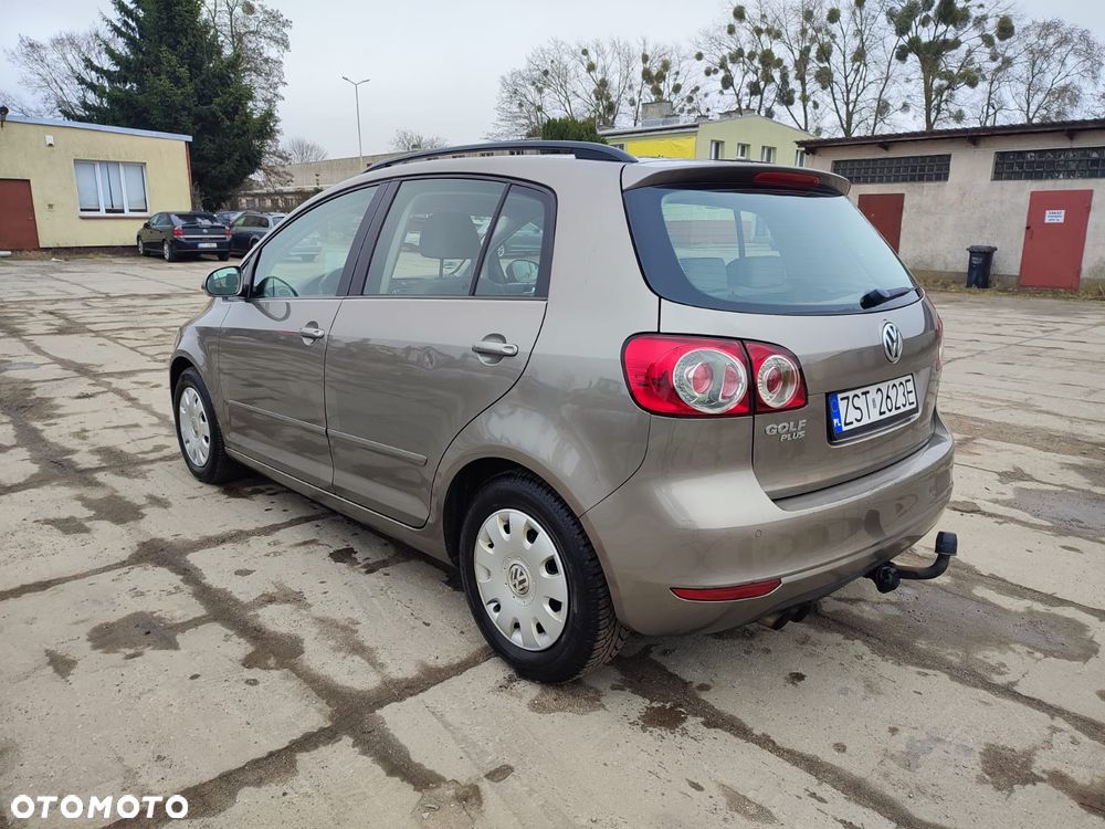 Volkswagen Golf Plus - 9