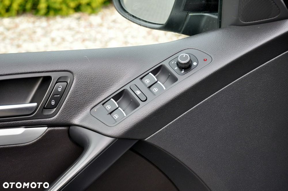 Volkswagen Tiguan - 38