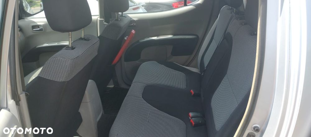 Mitsubishi L200 - 4
