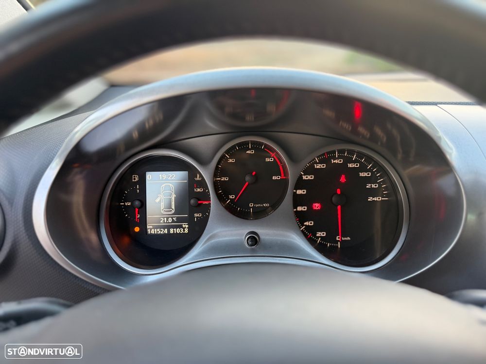 SEAT Leon 1.6 TDI Ecomotive Style - 11