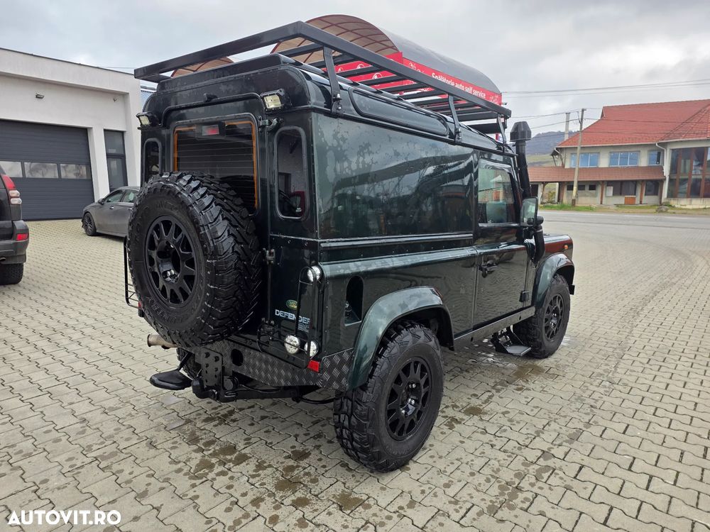 Land Rover Defender 90 Hard Top - 3