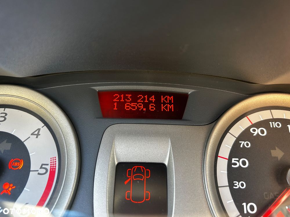 Renault Clio 1.5 dCi Dynamique - 6