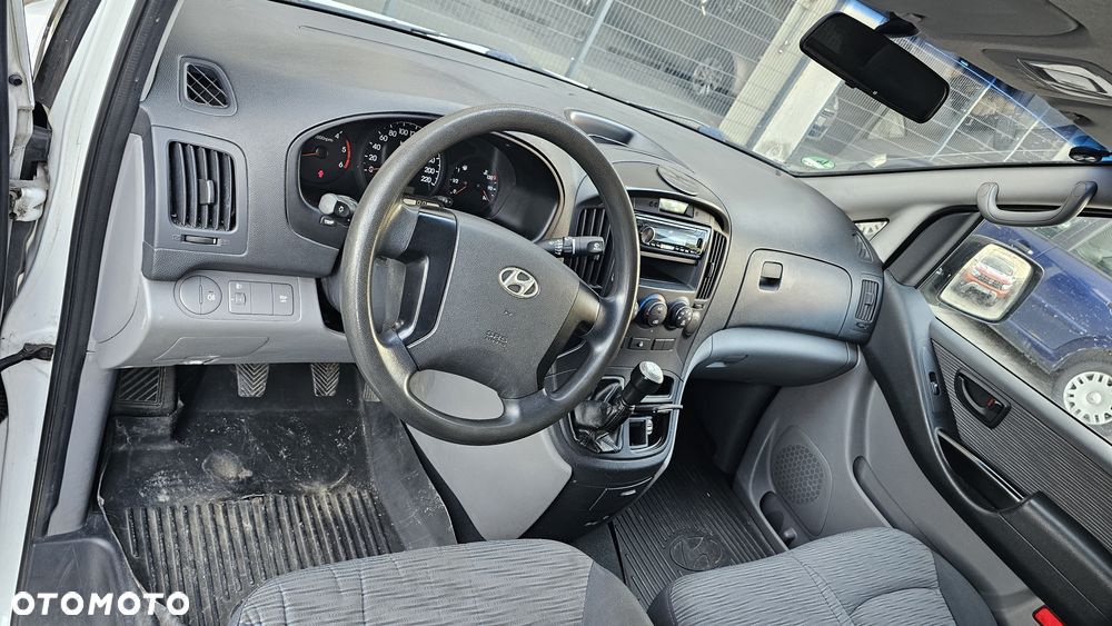 Hyundai H-1 - 11