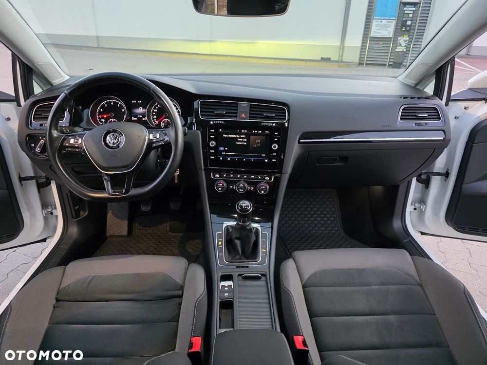Volkswagen Golf 1.5 TSI ACT OPF Highline - 17