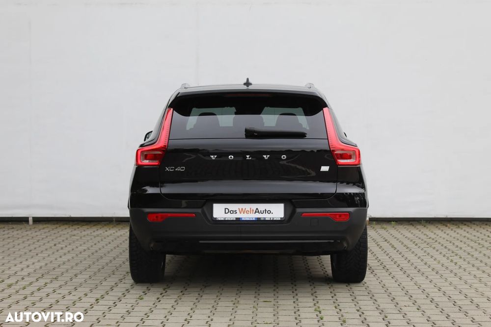 Volvo XC 40 - 5