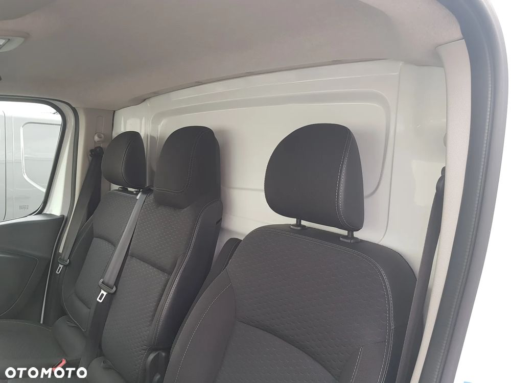 Opel VIVARO LONG - 29