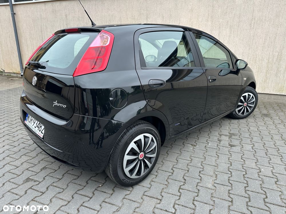 Fiat Grande Punto 1.4 8V - 11