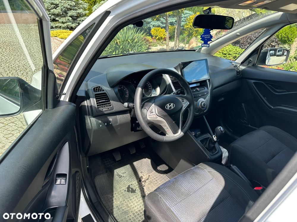 Hyundai ix20 - 10