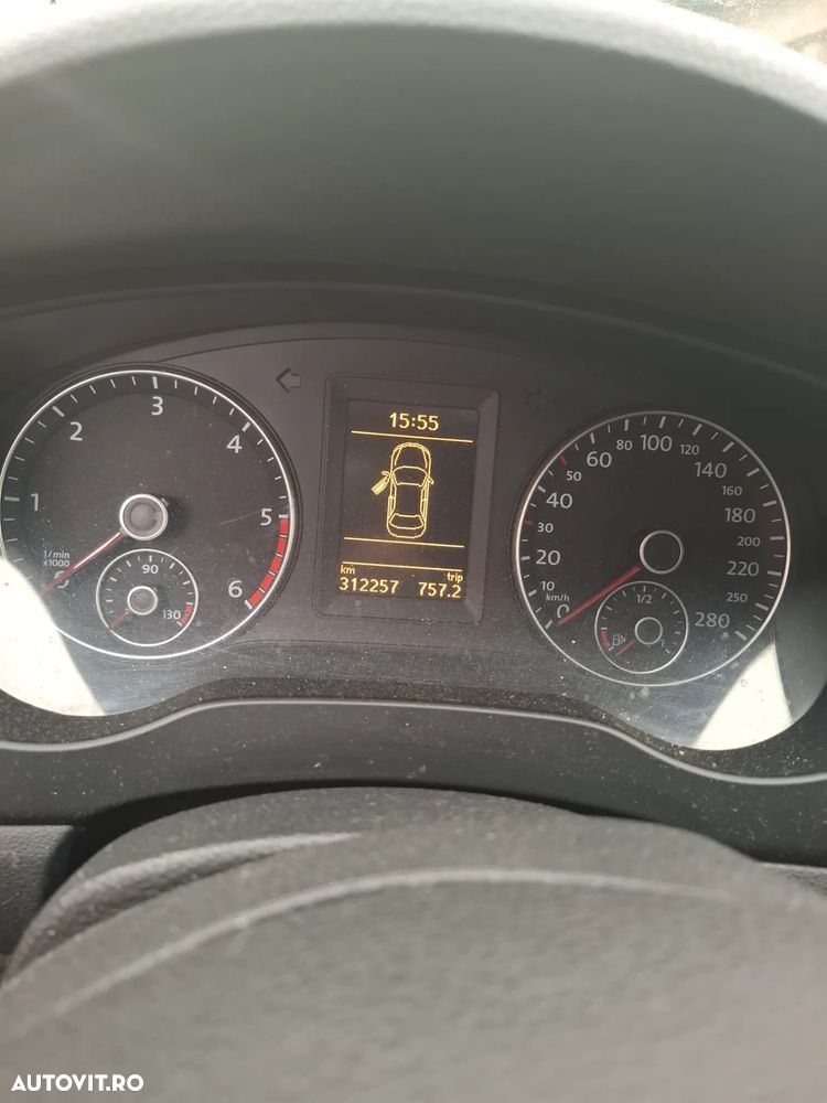 Volkswagen Jetta 1.6 TDI DPF Comfortline - 4