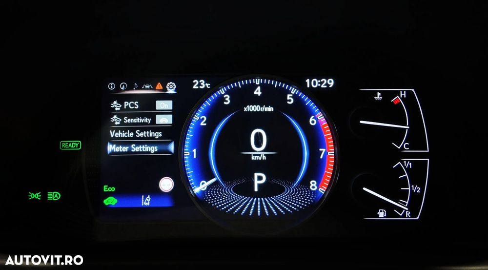 Lexus UX 250h - 20