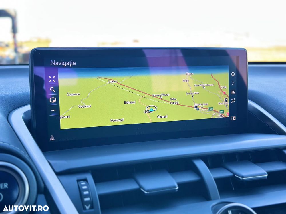 Lexus Seria NX 300h AWD Executive Plus - 25