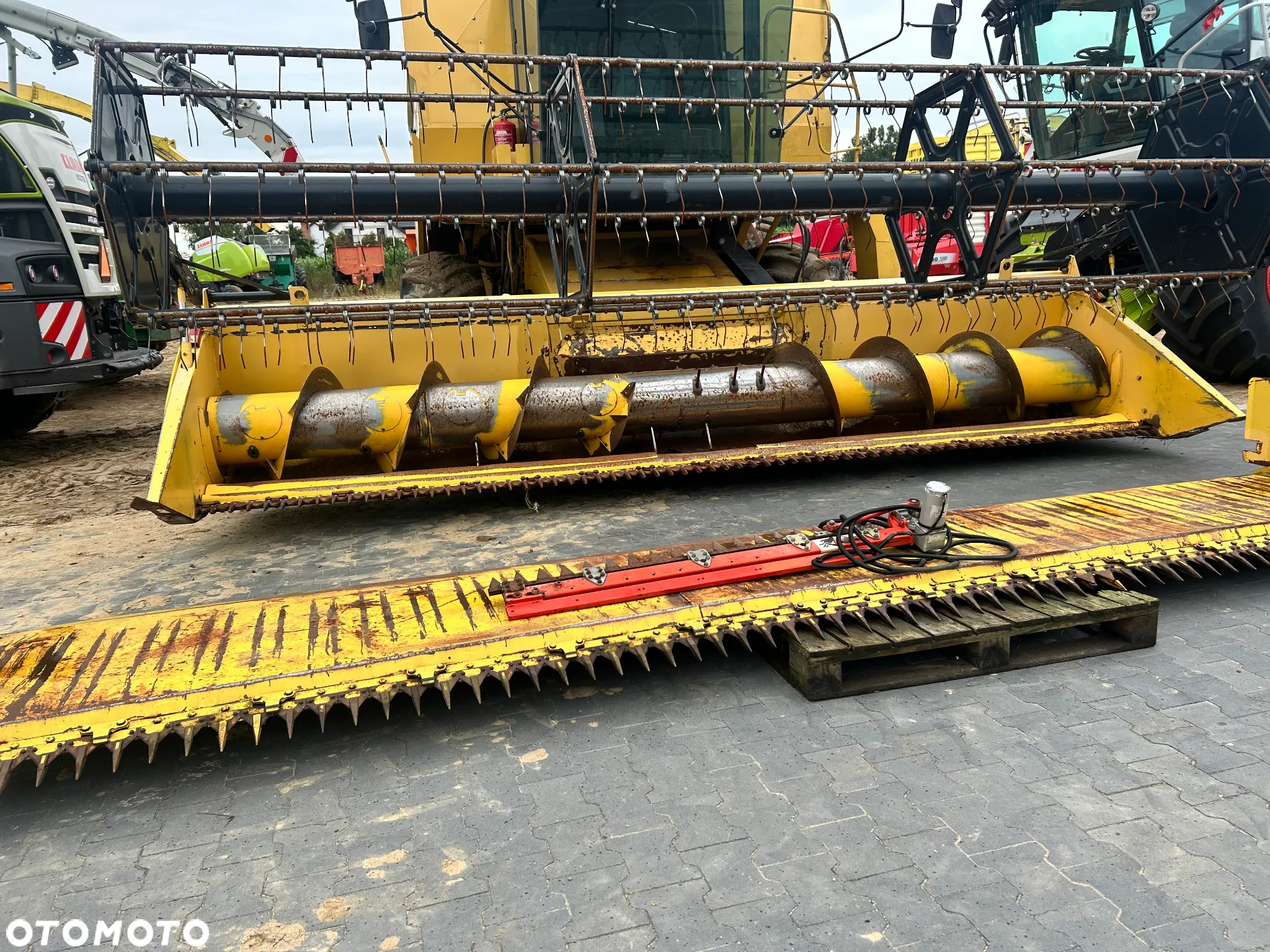 New Holland - 5
