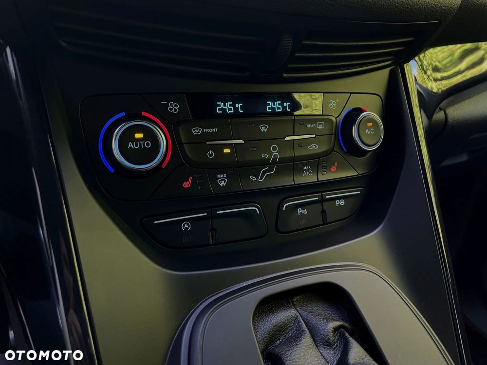 Ford Kuga 2.0 TDCi FWD ST-Line - 33