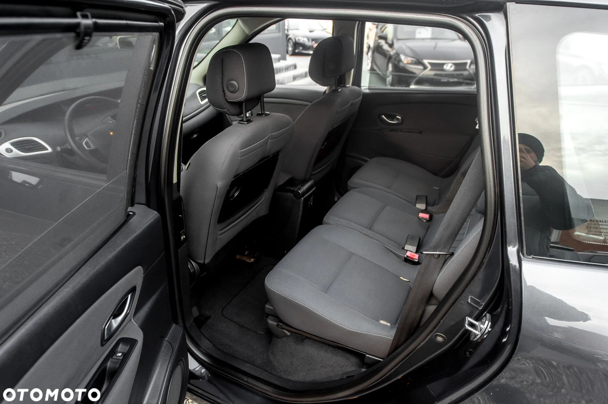 Renault Grand Scenic 1.9 dCi FAP Dynamique - 17