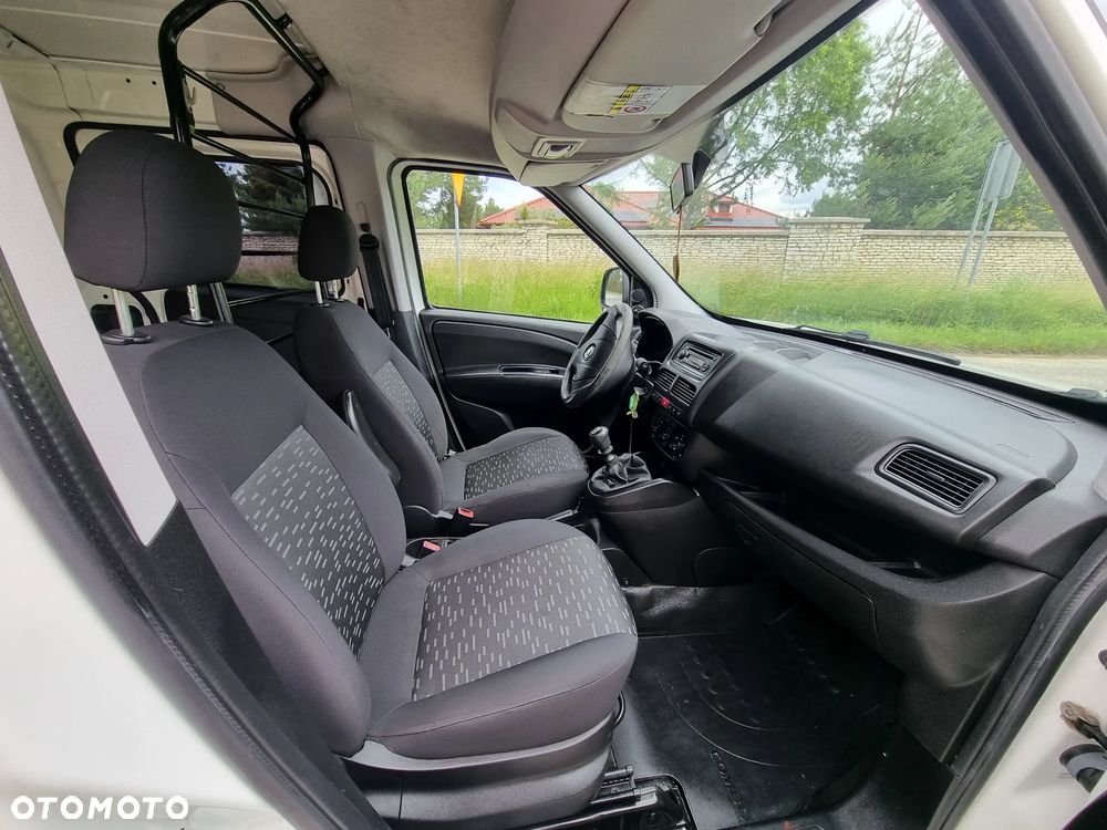 Opel Combo - 11
