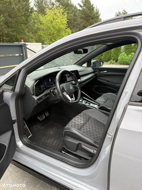 Volkswagen Golf 1.5 eTSI mHEV R-Line DSG - 10