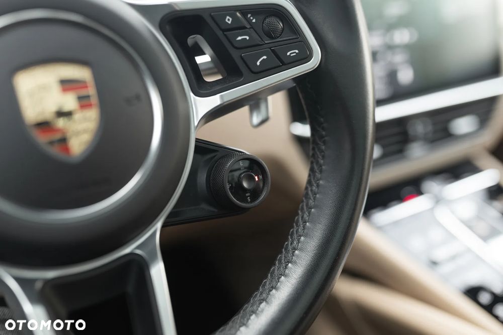 Porsche Cayenne E-Hybrid Tiptronic S - 24