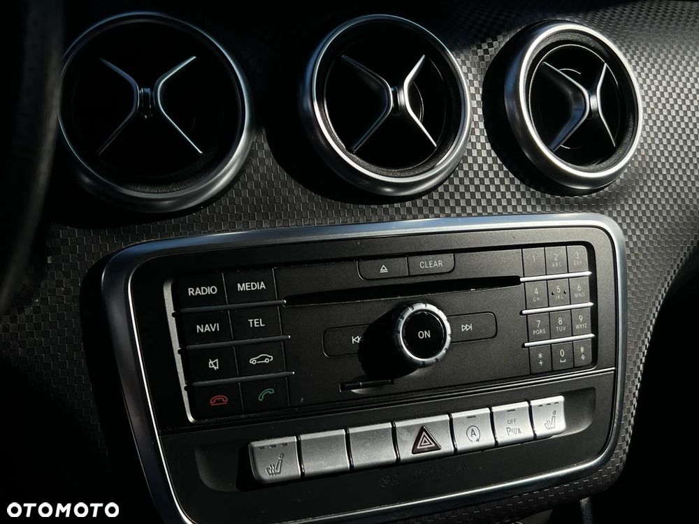 Mercedes-Benz Klasa A 200 AMG Line - 21