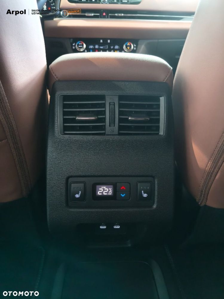 Mitsubishi Outlander Instyle Plus - 32