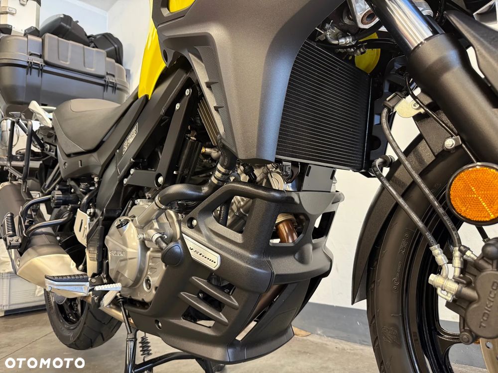 Suzuki V-STROM - 16
