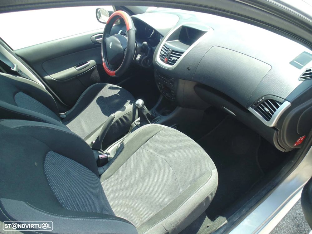 Peugeot 206+ 1.1 Trendy - 17