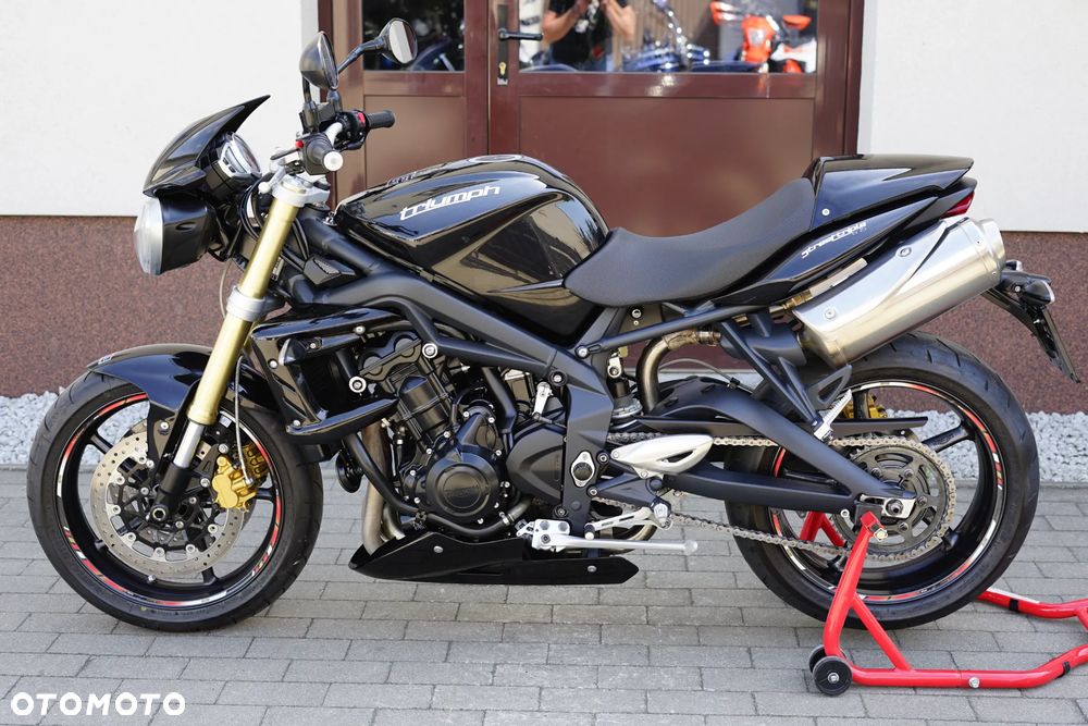 Triumph Street Triple - 20
