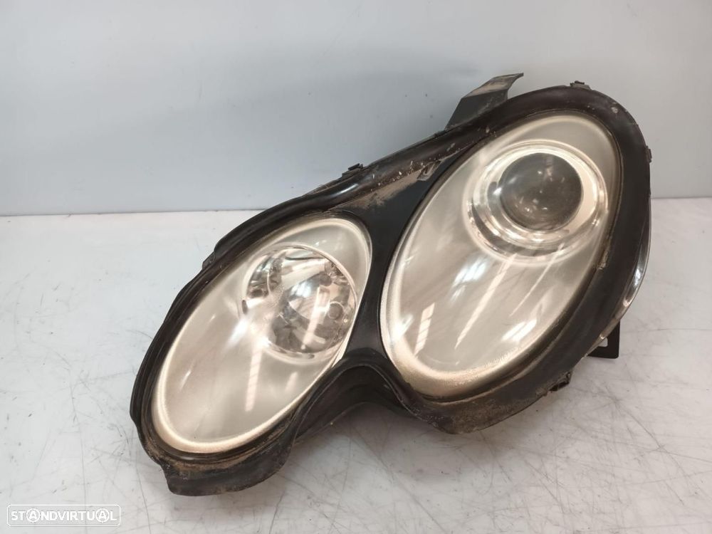 FAROL ESQUERDO SMART FORFOUR - 1