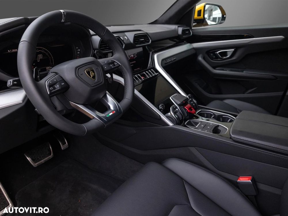 Lamborghini URUS - 7