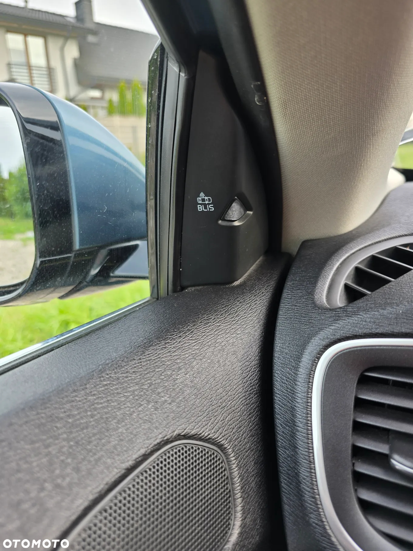 Volvo V40 D2 Momentum - 36