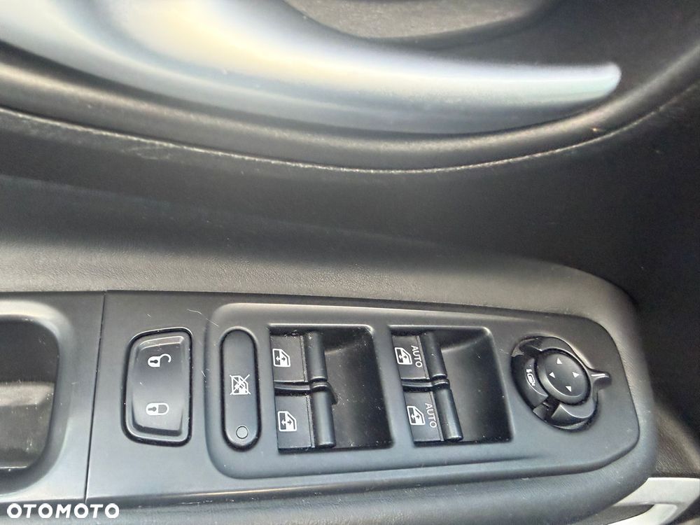 Jeep Renegade 1.6 MultiJet DSG Limited - 17