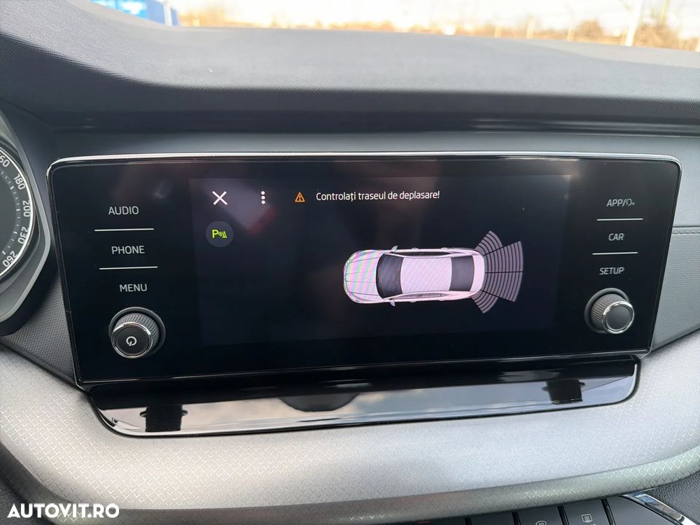 Skoda Octavia 2.0 TDI DSG Ambition - 24