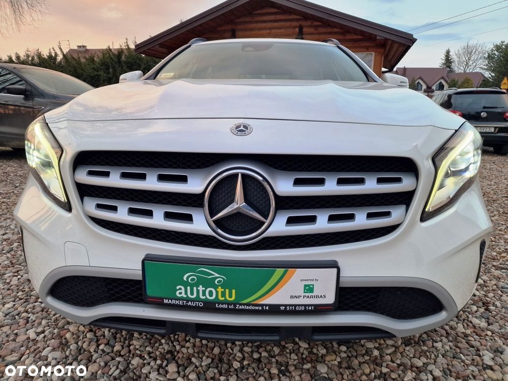 Mercedes-Benz GLA - 2